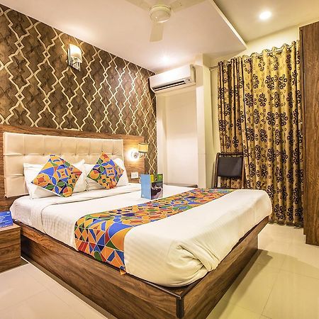 Hygienic Hotel Liberty Plaza مومباي المظهر الخارجي الصورة