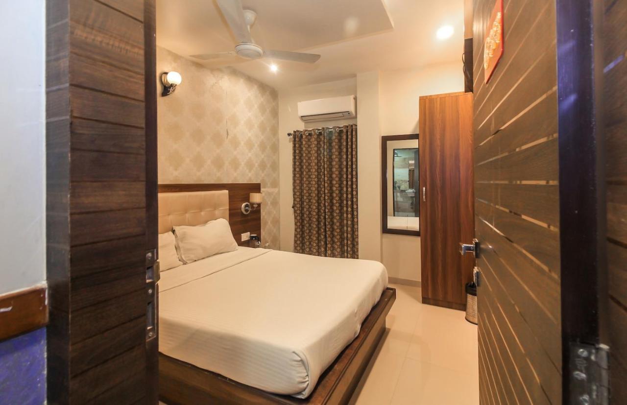 Hygienic Hotel Liberty Plaza مومباي المظهر الخارجي الصورة