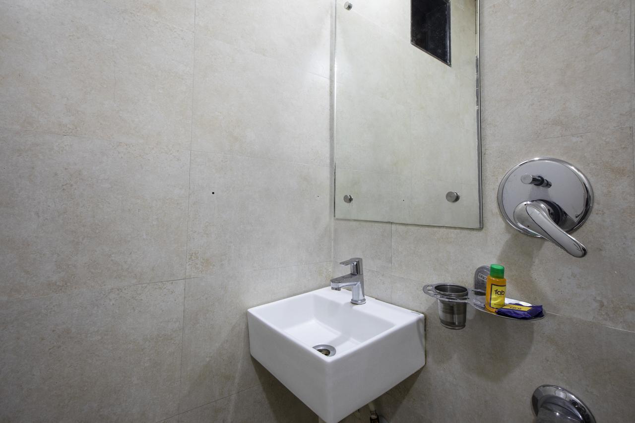 Hygienic Hotel Liberty Plaza مومباي المظهر الخارجي الصورة