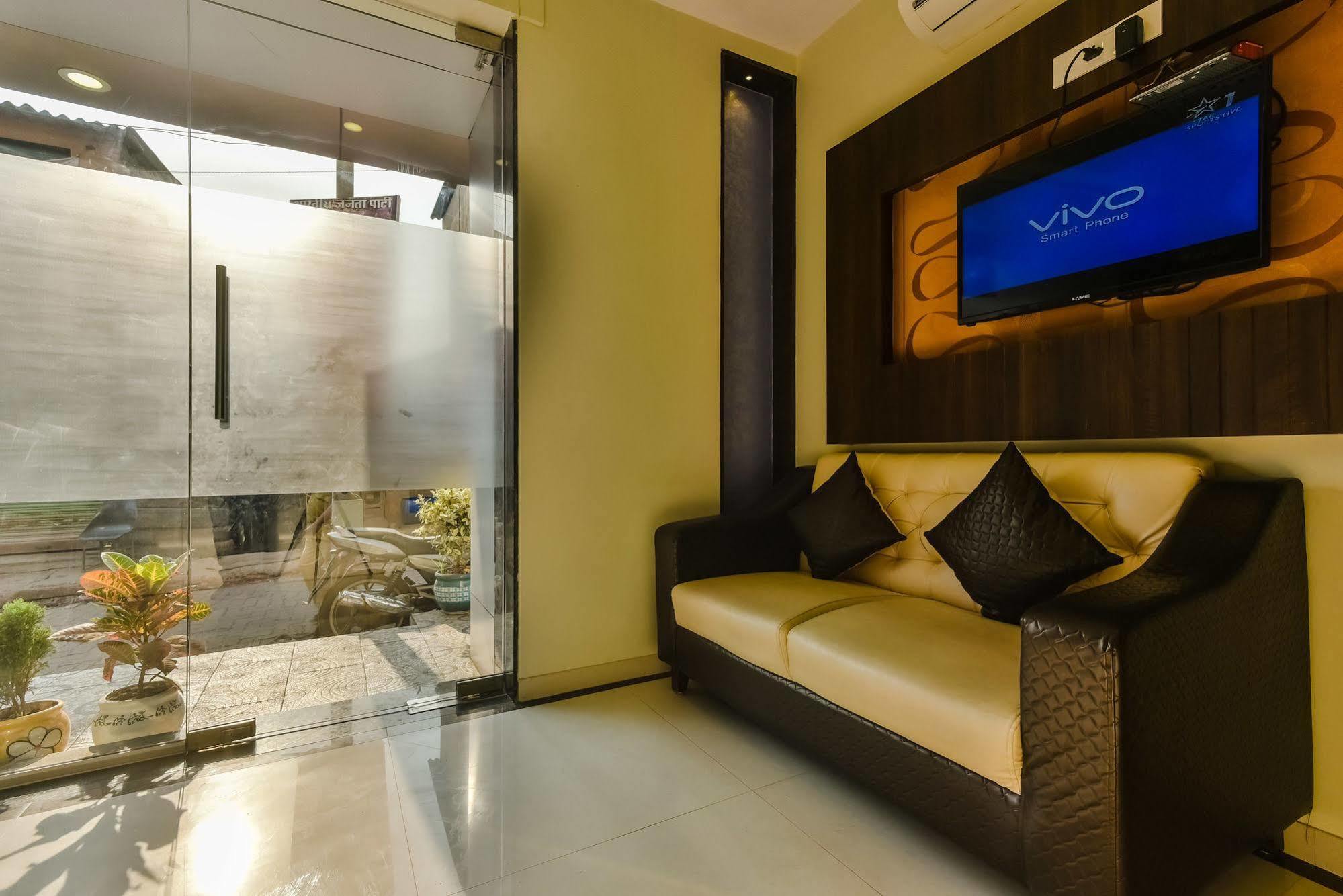 Hygienic Hotel Liberty Plaza مومباي المظهر الخارجي الصورة